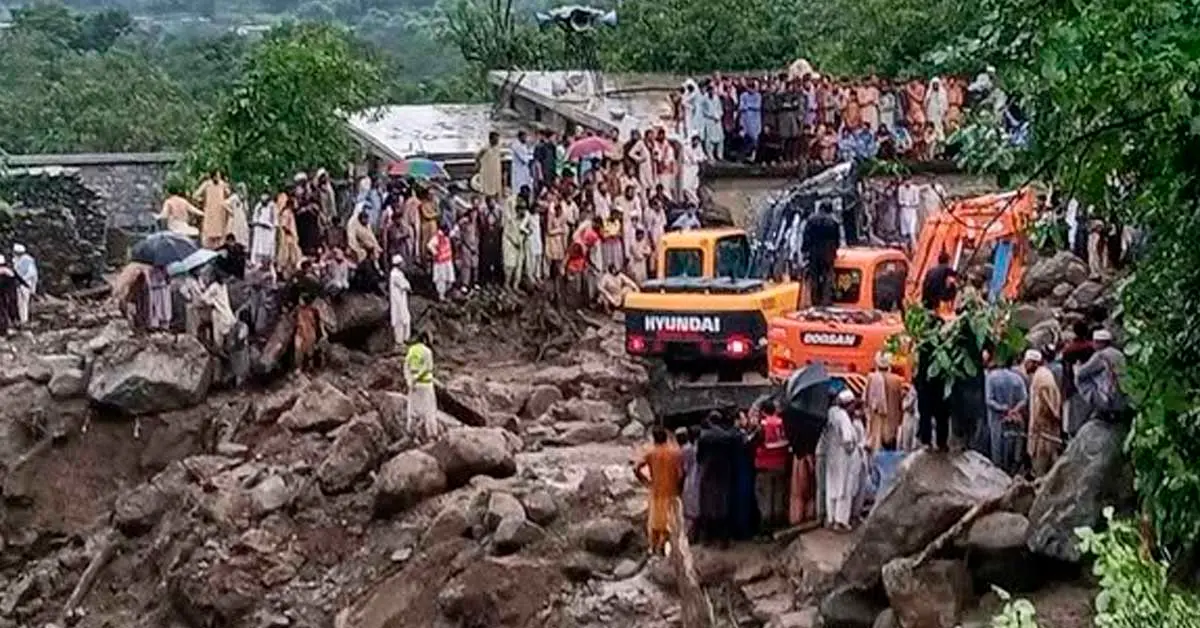 A heavy mudslide and mountain rock falling blocking a main highway road in upper Khyber Pakhtunkhwa.