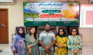 Journalists and environmental experts attending climate change and severe heatwave training session at Karachi Press Club